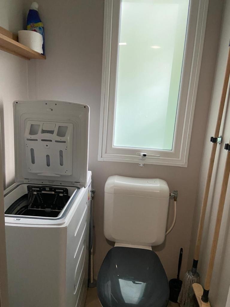 Mobil Home Aventura 6-8 Personnes Tout Confort سانت-بريفين-لي-بان المظهر الخارجي الصورة